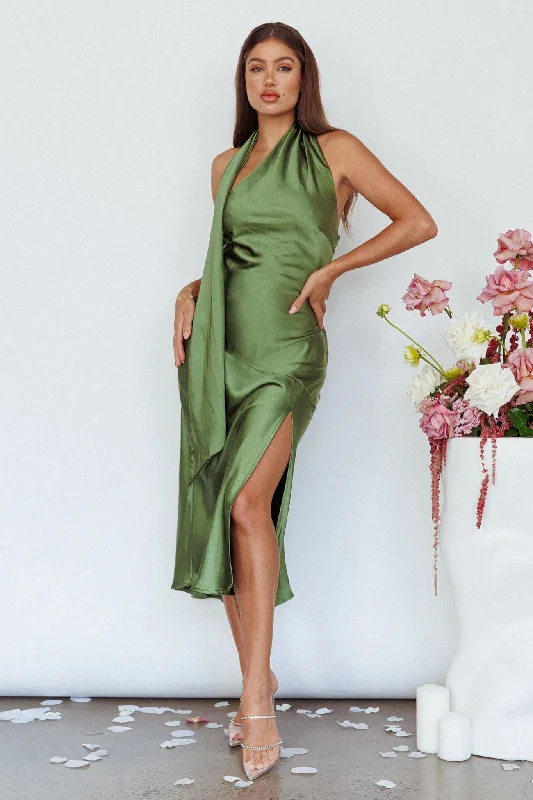 Midi dresses with pleated bodices for a classic and tailored look Italian Summer Tie Neck Midi Dress Olive