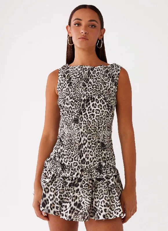 Mini dresses with spaghetti straps for a delicate look Garden Kisses Shirred Mini Dress - Leopard Mini dresses with spaghetti straps for a delicate look Garden Kisses Shirred Mini Dress - Leopard