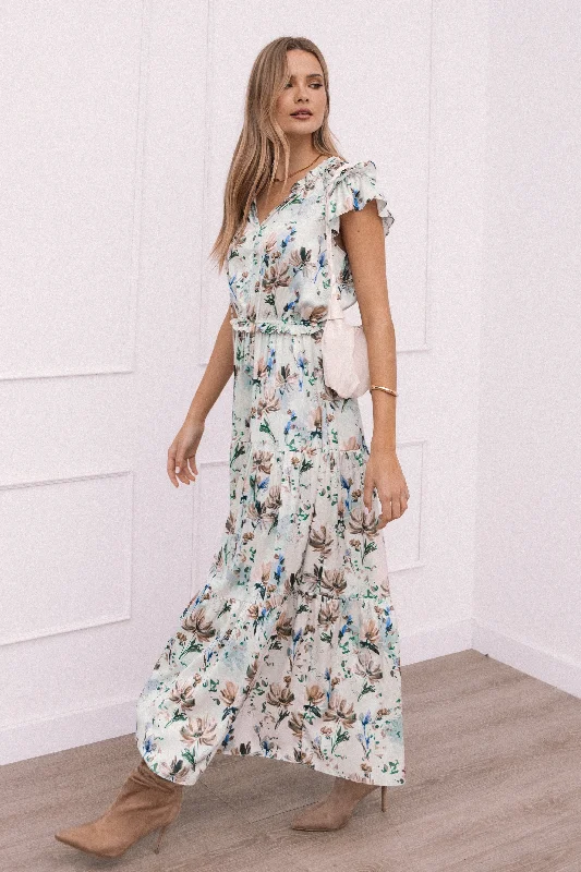 Midi dresses with bow accents for a sweet and charming look Lizzie Midi Dress - Cream Floral