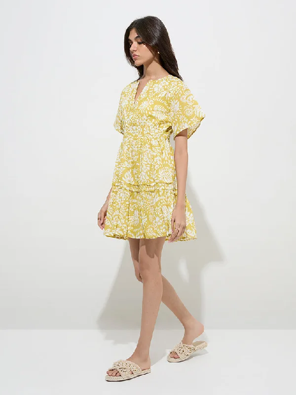 Mini dresses with patchwork designs for a unique style LOV Yellow Floral Printed Cotton A-Line Dress Mini dresses with patchwork designs for a unique style LOV Yellow Floral Printed Cotton A-Line Dress