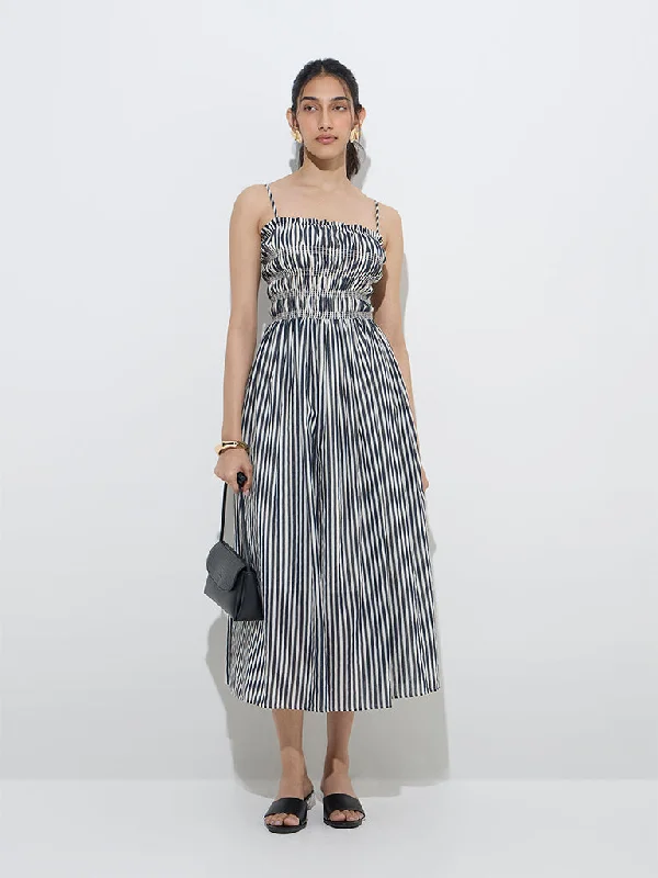 Mini dresses with spaghetti straps for a delicate look LOV Blue Stripe Printed Cotton-Blend A-Line Dress Mini dresses with spaghetti straps for a delicate look LOV Blue Stripe Printed Cotton-Blend A-Line Dress