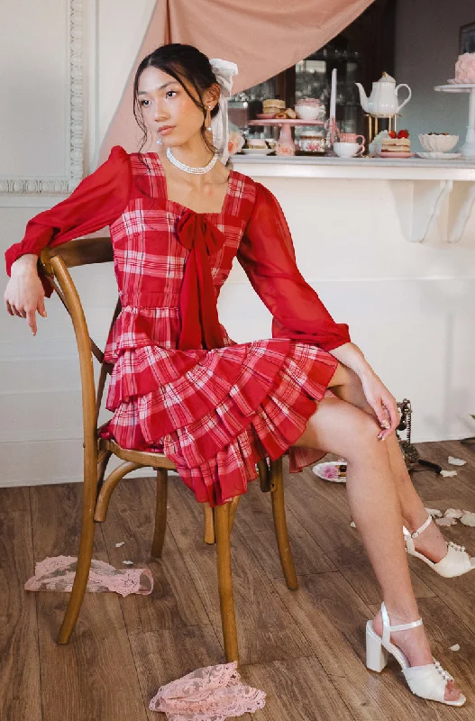 Mini dresses with gathered skirts for a voluminous effect Taylor Dress in Red Plaid - FINAL SALE Mini dresses with gathered skirts for a voluminous effect Taylor Dress in Red Plaid - FINAL SALE