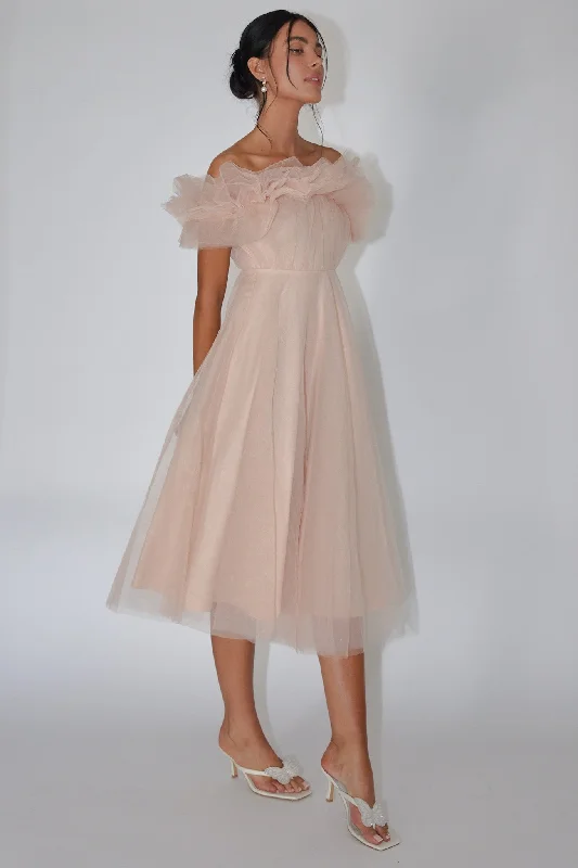 Midi dresses with tassel accents for a bohemian and free - spirited style May Rose Off-Shoulder Tulle Midi Dress Taupe Midi dresses with tassel accents for a bohemian and free - spirited style May Rose Off-Shoulder Tulle Midi Dress Taupe