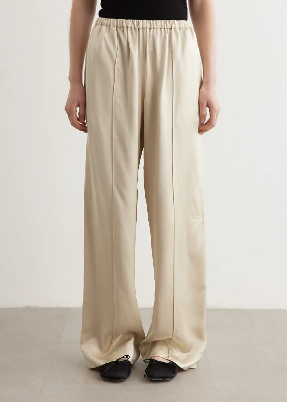 Plus Size Women's Cargo Pants with Multiple Pockets for HikingClassico Tuck Pants