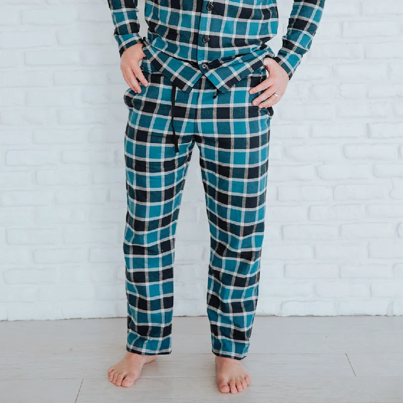Plus Size Women's High - Waisted Bootcut Jeans in Distressed StyleDasher Plaid Loungers Plus Size Women's High - Waisted Bootcut Jeans in Distressed StyleDasher Plaid Loungers