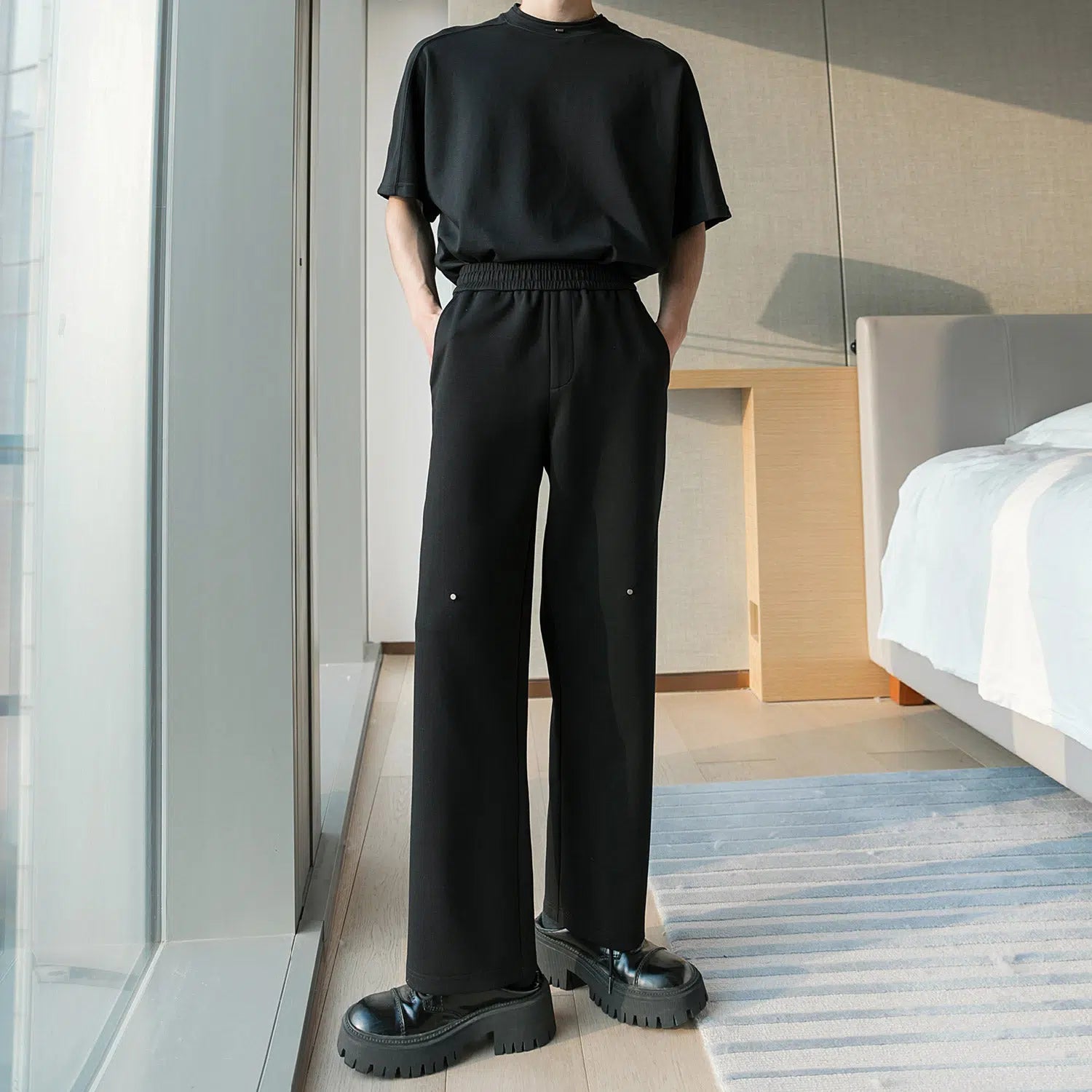 Cropped Women's Corduroy Pants in Autumn ColorsElastic Spring Straight Pants