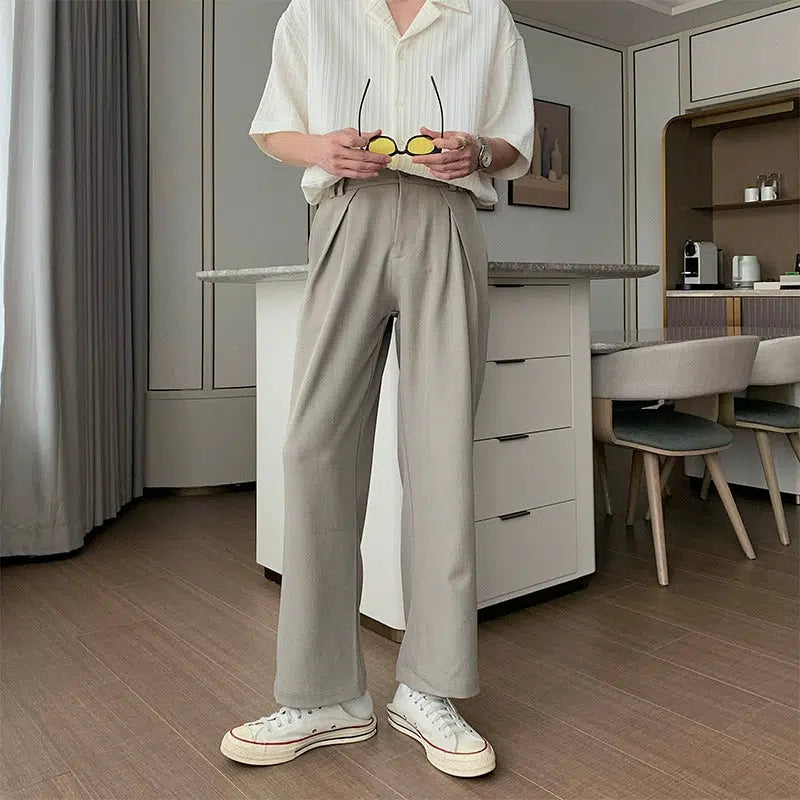 Loose Fit Pleated Suit Pants