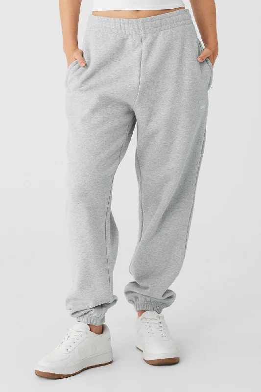 Plus Size Women's Patchwork - Design Jeans for a Unique AppearanceCuffed Renown Heavy Weight Sweatpant - Athletic Heather Grey Plus Size Women's Patchwork - Design Jeans for a Unique AppearanceCuffed Renown Heavy Weight Sweatpant - Athletic Heather Grey