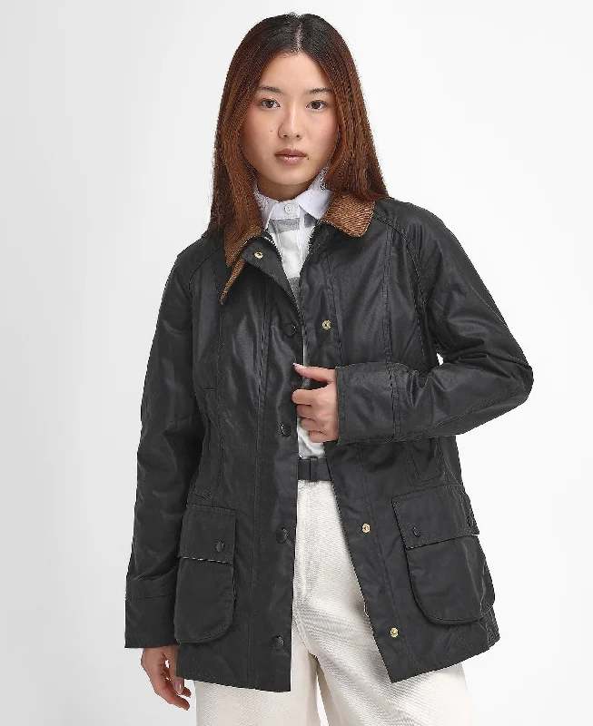 Women's reversible down coats with two - tone designs for versatile stylingBarbour Ladies 130 Beadnell Sage Women's reversible down coats with two - tone designs for versatile stylingBarbour Ladies 130 Beadnell Sage