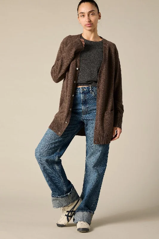 cropped women cardigan to pair with high - waisted jeansCashmere James Boyfriend Cardigan in Woodland Brown cropped women cardigan to pair with high - waisted jeansCashmere James Boyfriend Cardigan in Woodland Brown