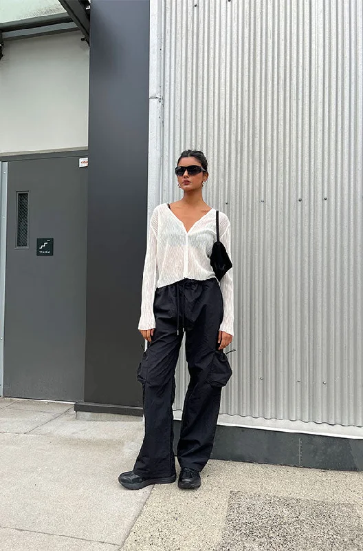 boyfriend style women cardigan for a relaxed fitNYLON PANTS WITH RUCHED POCKETS