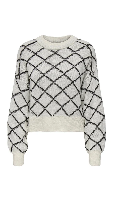 oversized women cardigan for a trendy and cozy lookRita White Knit