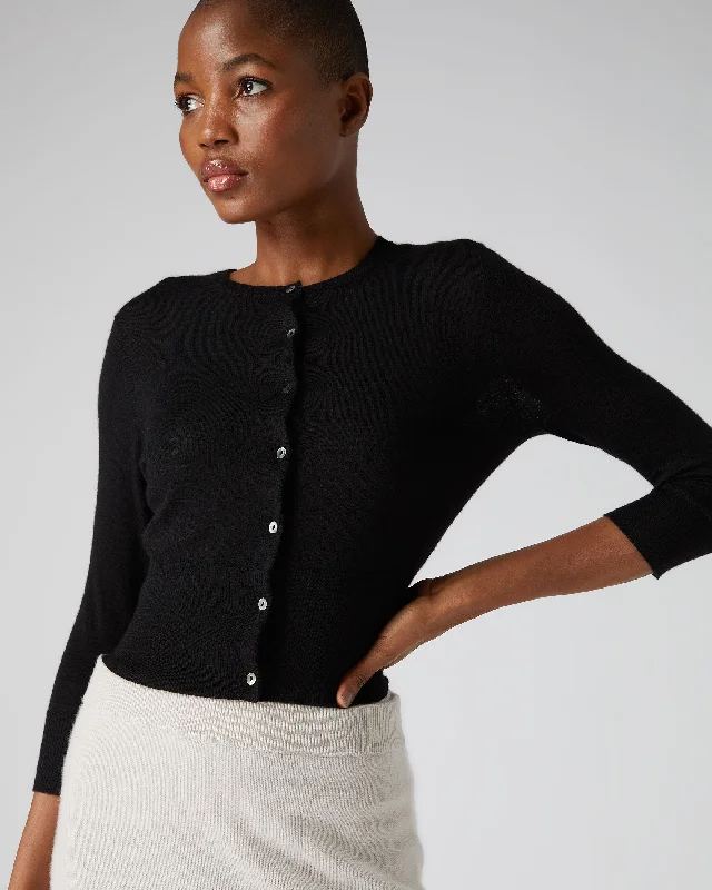 hand knitted women cardigan with artisanal charmWomen's Darcie Superfine Cashmere Cropped Cardigan Black hand knitted women cardigan with artisanal charmWomen's Darcie Superfine Cashmere Cropped Cardigan Black