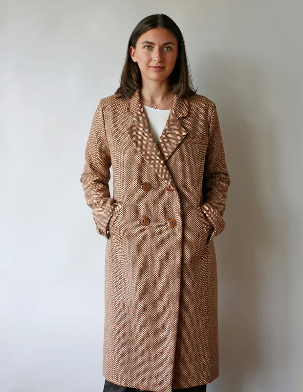 Women's longline double - breasted camel coats for a sophisticated lookThe Maker's Atelier Classic Coat Women's longline double - breasted camel coats for a sophisticated lookThe Maker's Atelier Classic Coat