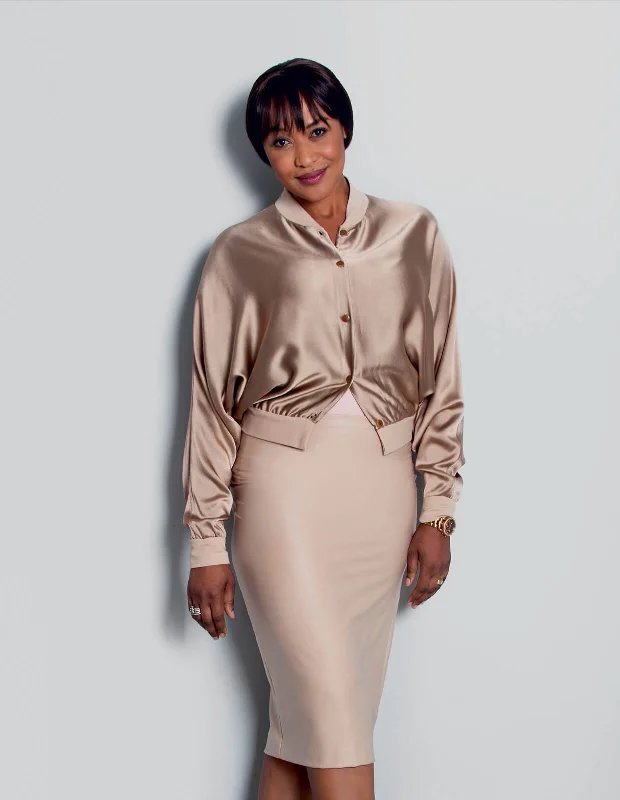 Belted women's cashmere coats in soft pastels for a luxurious feelThe Maker's Atelier Sport-Luxe Bomber Jacket Belted women's cashmere coats in soft pastels for a luxurious feelThe Maker's Atelier Sport-Luxe Bomber Jacket
