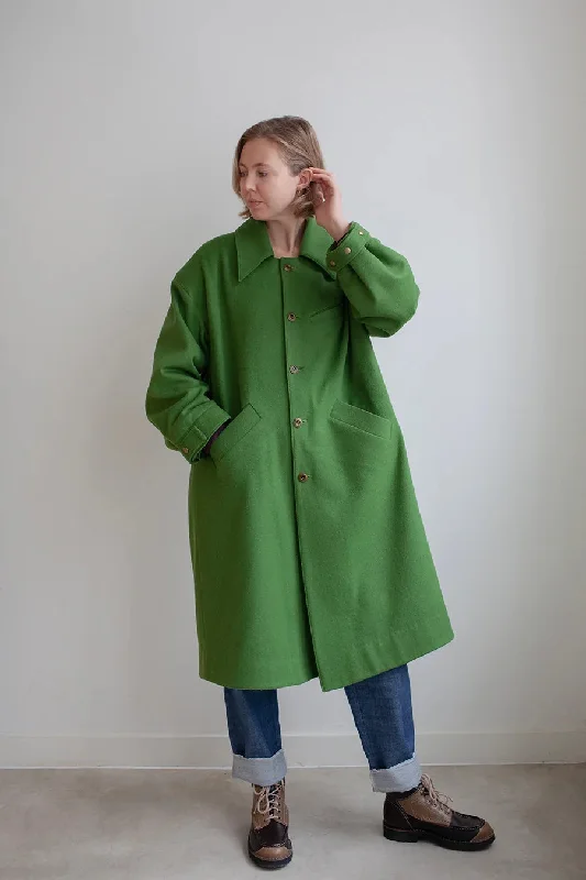 Oversized women's wool coats in a monochromatic look for a trendy outfitModern Sewing Co. Darcy Coat Oversized women's wool coats in a monochromatic look for a trendy outfitModern Sewing Co. Darcy Coat