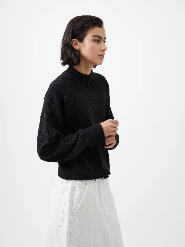 ribbed women cardigan with a classic textureVhari Recycled Crew Neck Jumper
