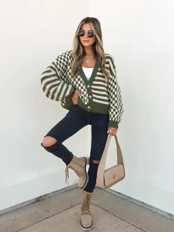 V - Neck Women's Ribbed Wool Sweaters for FallFreya Checkered Sweater in Olive