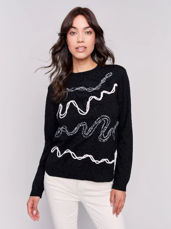 Plus Size Women's Ruffled Hem Sweaters in Floral PrintsEmbroidered Round Hem Sweater - Black Plus Size Women's Ruffled Hem Sweaters in Floral PrintsEmbroidered Round Hem Sweater - Black