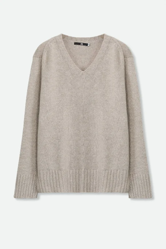 Plus Size Women's Side - Slit Sweaters in Bold SolidsINVERNESS V NECK SWEATER IN CASHMERE MERINO 4 PLY KNIT