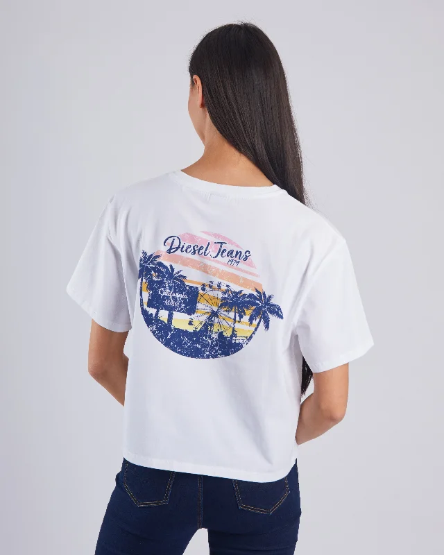 Moisture - Wicking Women T Shirt for Active LifestylesLinnea Tee Dove White