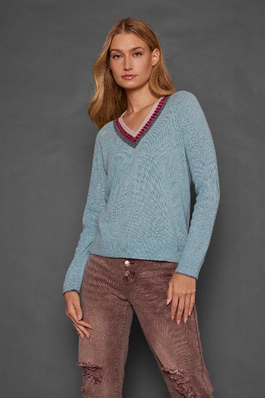 Plus Size Women's Belted Cable Knit SweatersTO THE POINT