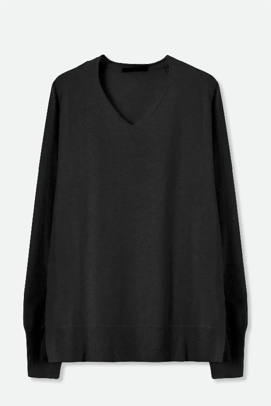 Plus Size Women's Embroidered Sweaters in Ethnic StylesAVERY V NECK TUNIC IN DOUBLE KNIT PIMA COTTON Plus Size Women's Embroidered Sweaters in Ethnic StylesAVERY V NECK TUNIC IN DOUBLE KNIT PIMA COTTON