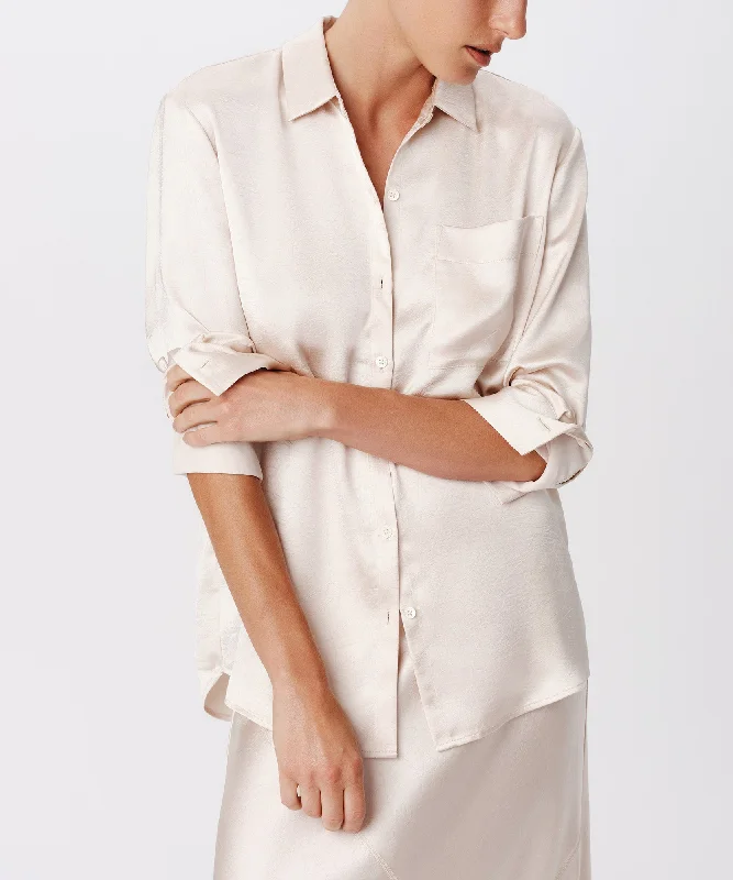 Puff Sleeve Women T Shirt for a Fashion - Forward LookCracked Satin Boyfriend Shirt - Vanilla Mist Puff Sleeve Women T Shirt for a Fashion - Forward LookCracked Satin Boyfriend Shirt - Vanilla Mist