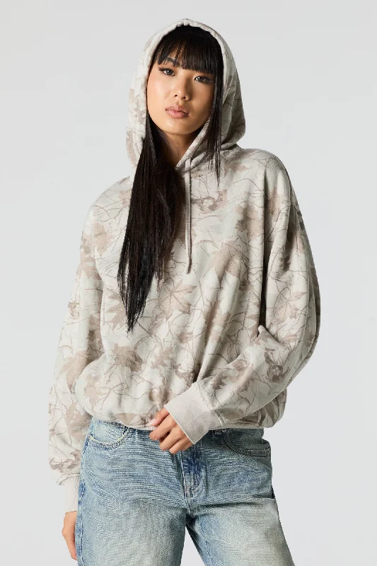 Women's hoodie with a glittery print for a glamorous and sparkly appearanceCamo Leaf Print Fleece Hoodie Women's hoodie with a glittery print for a glamorous and sparkly appearanceCamo Leaf Print Fleece Hoodie