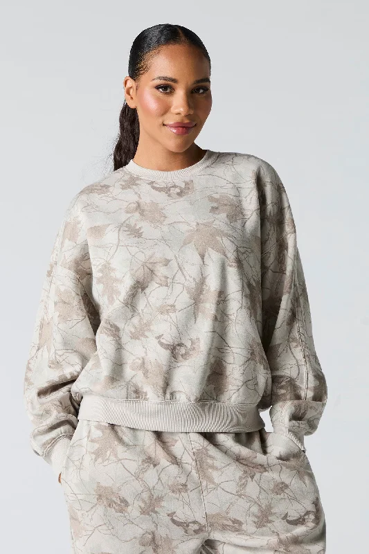 Women's crew - neck sweatshirt in a heather gray shade for a classic and versatile optionCamo Leaf Print Fleece Sweatshirt Women's crew - neck sweatshirt in a heather gray shade for a classic and versatile optionCamo Leaf Print Fleece Sweatshirt