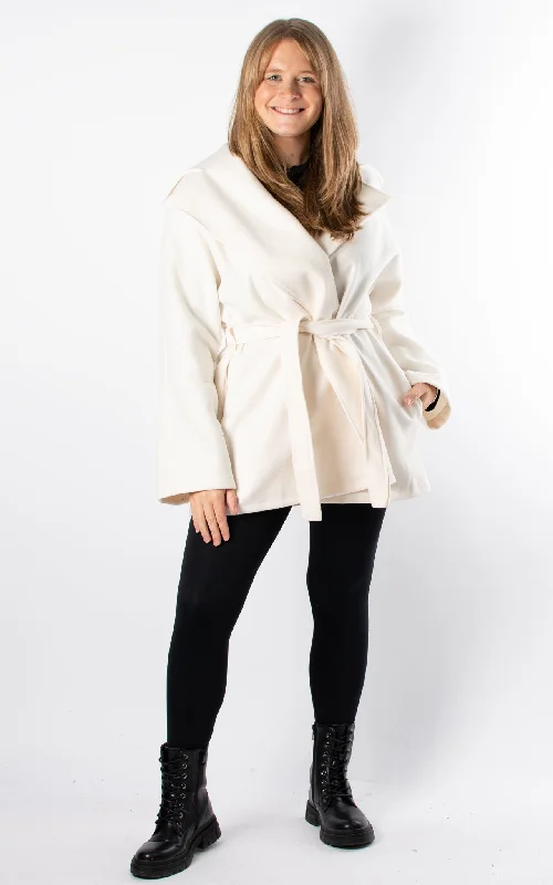 Women's cropped satin jackets in pastel shades for a glamorous evening outPatricia Jacket | Cream Women's cropped satin jackets in pastel shades for a glamorous evening outPatricia Jacket | Cream