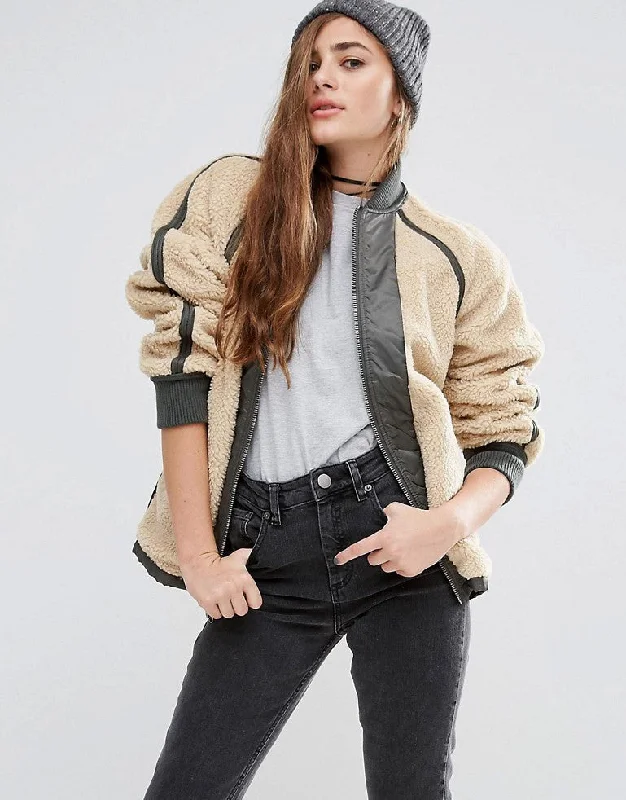 Women's pea coats in a plus - size fit for a flattering and warm winter coatReversible Bomber Jacket with Fleece Lining Women's pea coats in a plus - size fit for a flattering and warm winter coatReversible Bomber Jacket with Fleece Lining