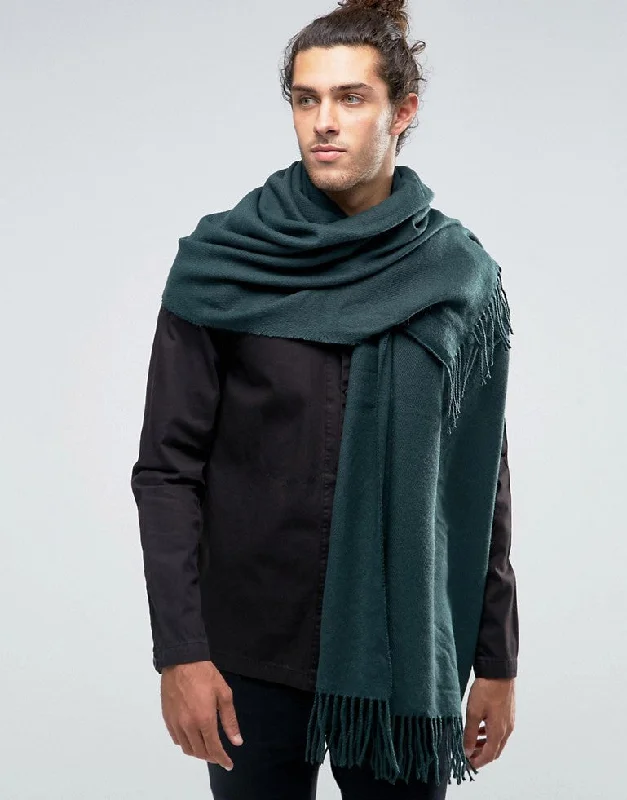 Women's cropped leather jackets with a fringe detail for a western - inspired outfitWoven Blanket Scarf In Green Women's cropped leather jackets with a fringe detail for a western - inspired outfitWoven Blanket Scarf In Green