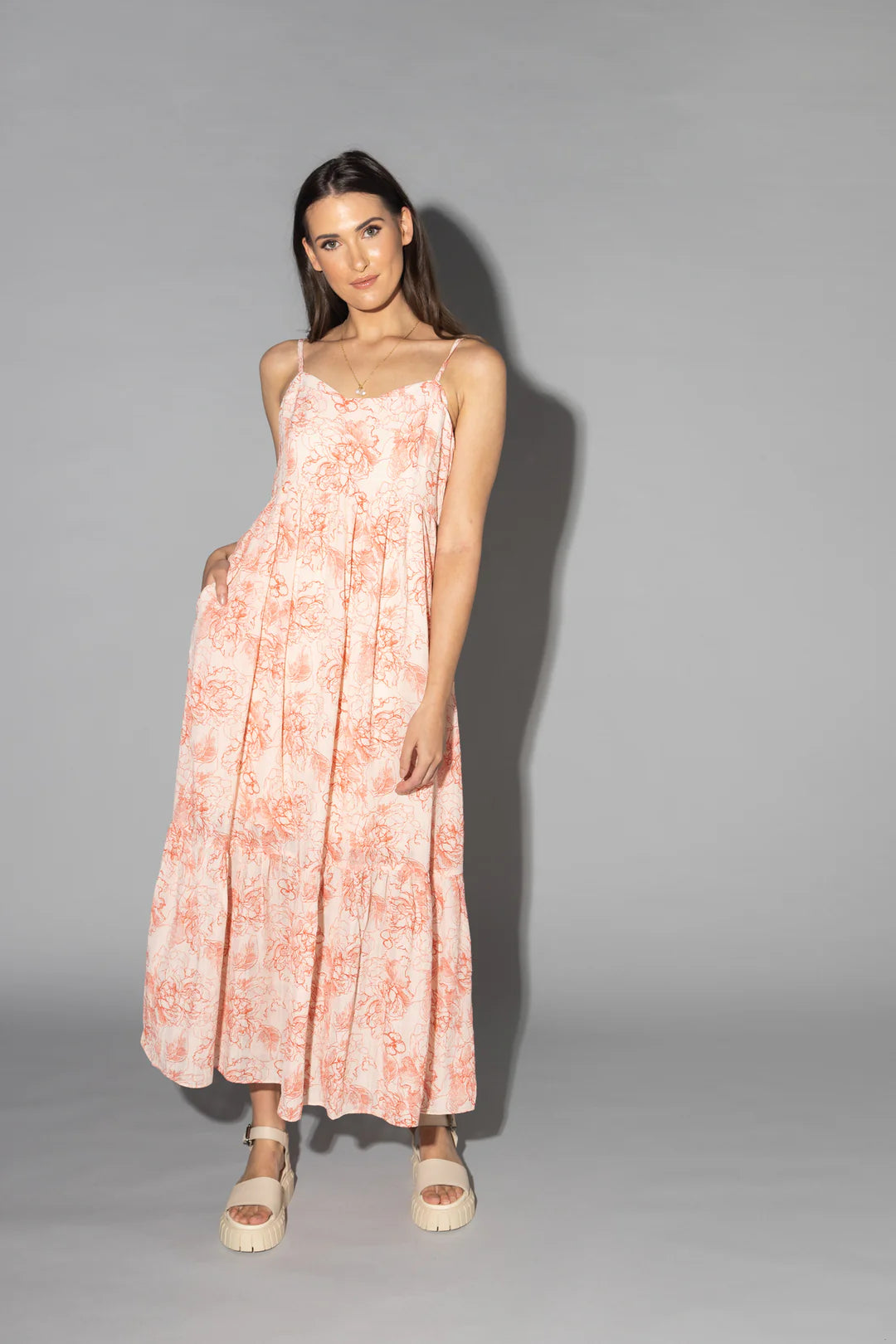 Printed Abstract Women Dress for a Modern and Artistic Appeal Printed Abstract Women Dress for a Modern and Artistic Appeal DRAMA - Lulu maxi dress - Etched rose! 16 Printed Abstract Women Dress for a Modern and Artistic Appeal Printed Abstract Women Dress for a Modern and Artistic Appeal DRAMA - Lulu maxi dress - Etched rose! 16