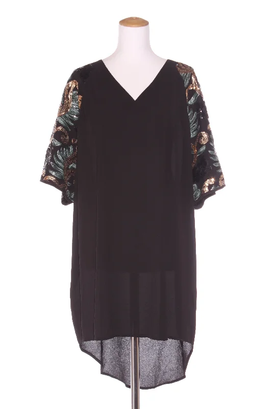 Maxi Women Dress with Floral Print for a Bohemian Vibe Maxi Women Dress with Floral Print for a Bohemian Vibe STELLA ROYAL - Sequin sleeve dress! 18 Maxi Women Dress with Floral Print for a Bohemian Vibe Maxi Women Dress with Floral Print for a Bohemian Vibe STELLA ROYAL - Sequin sleeve dress! 18