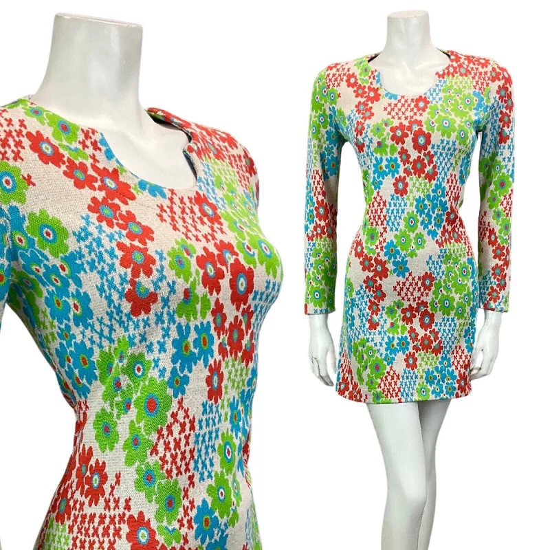 Long - Sleeve Women Dress in Velvet for a Luxurious Winter Look Long - Sleeve Women Dress in Velvet for a Luxurious Winter Look VINTAGE 60S 70S GREY RED GREEN BLUE FLORAL PRINT BOHO MOD MINI DRESS 8 Long - Sleeve Women Dress in Velvet for a Luxurious Winter Look Long - Sleeve Women Dress in Velvet for a Luxurious Winter Look VINTAGE 60S 70S GREY RED GREEN BLUE FLORAL PRINT BOHO MOD MINI DRESS 8