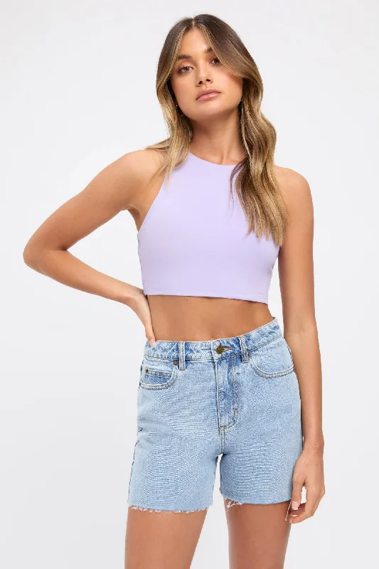 Sports - Style Women's Crop Top in Gray with Moisture - Wicking Fabric for WorkoutsAlpha Crop Sports - Style Women's Crop Top in Gray with Moisture - Wicking Fabric for WorkoutsAlpha Crop