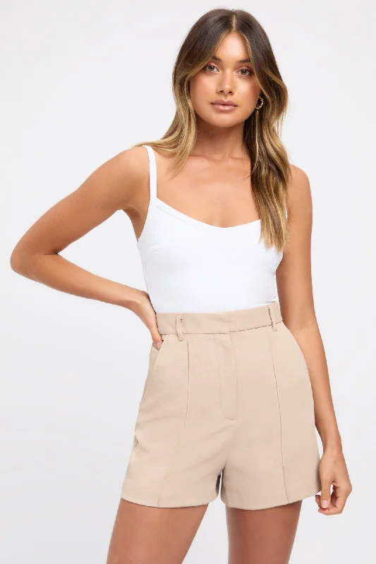 Sleeveless Women's Linen Crop Top in Natural for a Breathable and Casual Summer StyleErica Super Crop Sleeveless Women's Linen Crop Top in Natural for a Breathable and Casual Summer StyleErica Super Crop