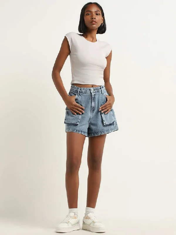 Belted Women Shorts to Enhance the WaistlineNuon Blue Enzyme Washed High-Rise Denim Shorts