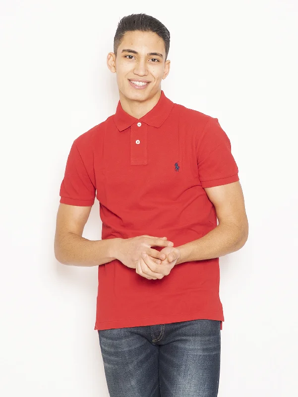 School uniform - style polo shirt with a specific logoPolo in Piqué di Cotone Slim FIt Rosso School uniform - style polo shirt with a specific logoPolo in Piqué di Cotone Slim FIt Rosso