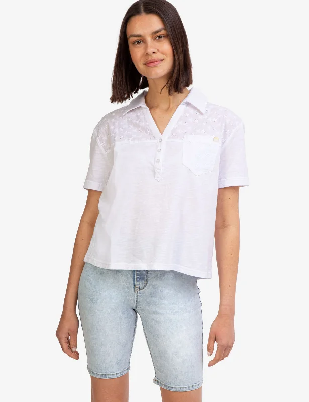 Sustainable polo shirt made from recycled materialsSHORT SLEEVE EYELET POLO SHIRT WITH POCKET Sustainable polo shirt made from recycled materialsSHORT SLEEVE EYELET POLO SHIRT WITH POCKET