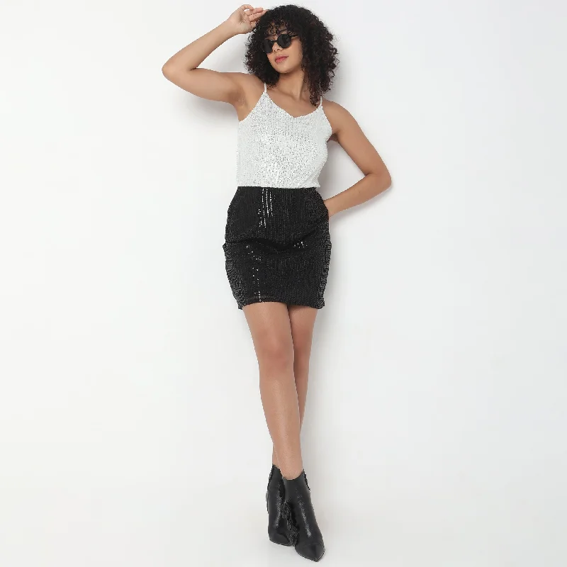 Bermuda Women Shorts for a Classic and Sophisticated LookSlim Fit Embellished Mid Rise Skirts Bermuda Women Shorts for a Classic and Sophisticated LookSlim Fit Embellished Mid Rise Skirts