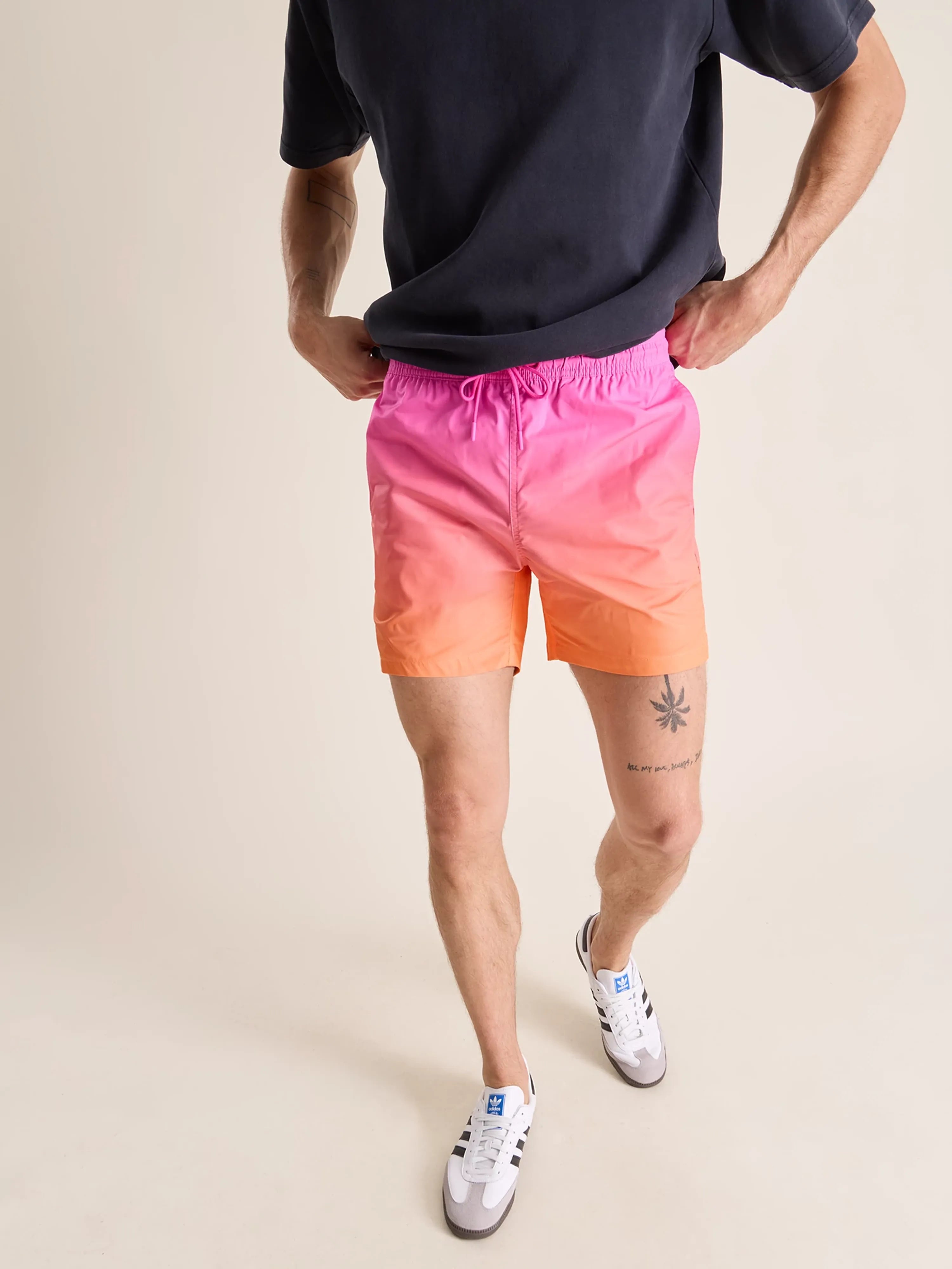 Twill Women Shorts with a Smooth Texture and DurabilityThe Slushies 6" (Freestyle Short) Twill Women Shorts with a Smooth Texture and DurabilityThe Slushies 6" (Freestyle Short)