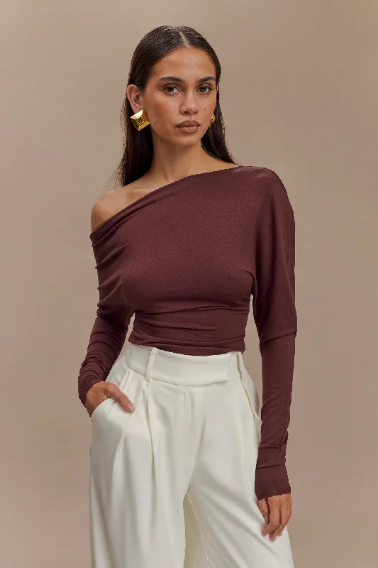 Plus Size Women Long Sleeve Top for a Flattering and Comfortable FitYasmin Asymmetrical Long Sleeve Top - Mahogany