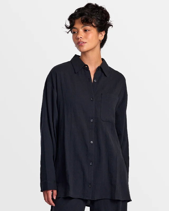Tunic - style cover ups for a loose and comfortable beach outfitGimme Beach Coverup Shirt Dress - Rvca Black Tunic - style cover ups for a loose and comfortable beach outfitGimme Beach Coverup Shirt Dress - Rvca Black