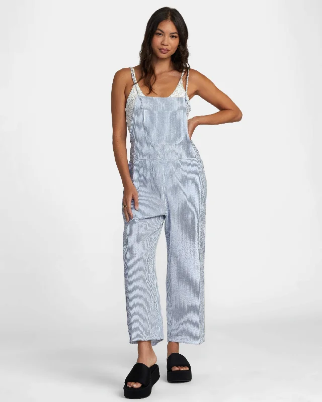 Wrinkle - resistant cover ups for easy travel to beach destinationsZula Jumper Cover-Up - Coronet Blue Wrinkle - resistant cover ups for easy travel to beach destinationsZula Jumper Cover-Up - Coronet Blue