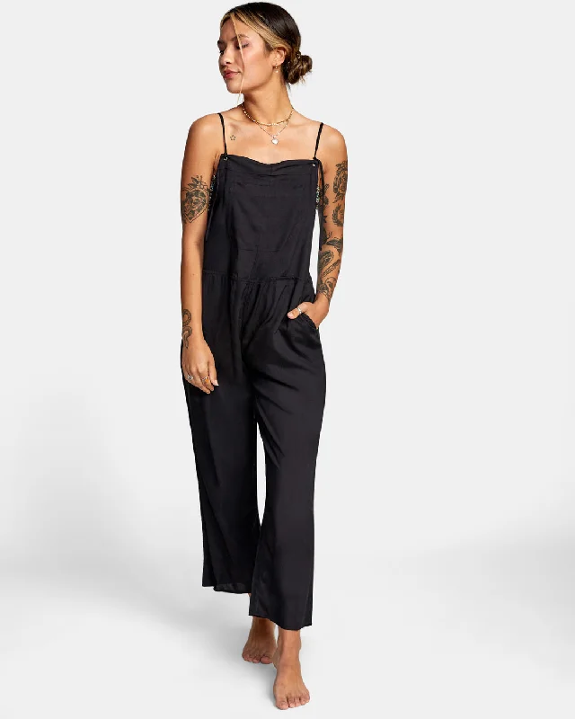 Wrap - around cover ups for a customizable fitZula Jumper Cover-Up - True Black